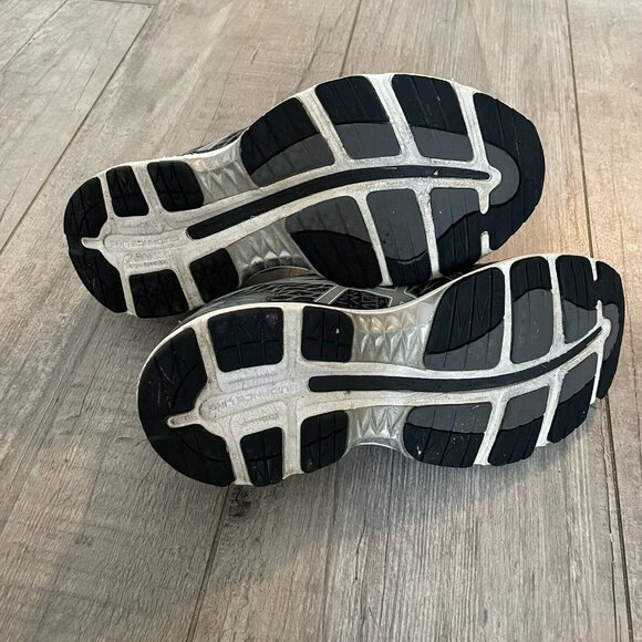 Asics Womens Gel Nimbus 18 Lite Running Shoes Black T6E5N Low Top Lace Up 7 M - Picture 4 of 5